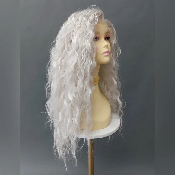 Lace Front Silver Gray Long Heat Resistant Wig - Picture 4 of 9